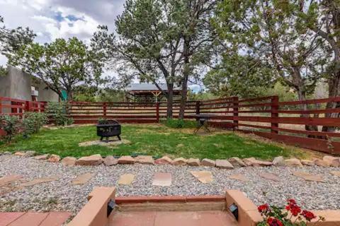 Pet Friendly Pinon Heaven Bed & Breakfast Canada de los Alamos Luaran gambar