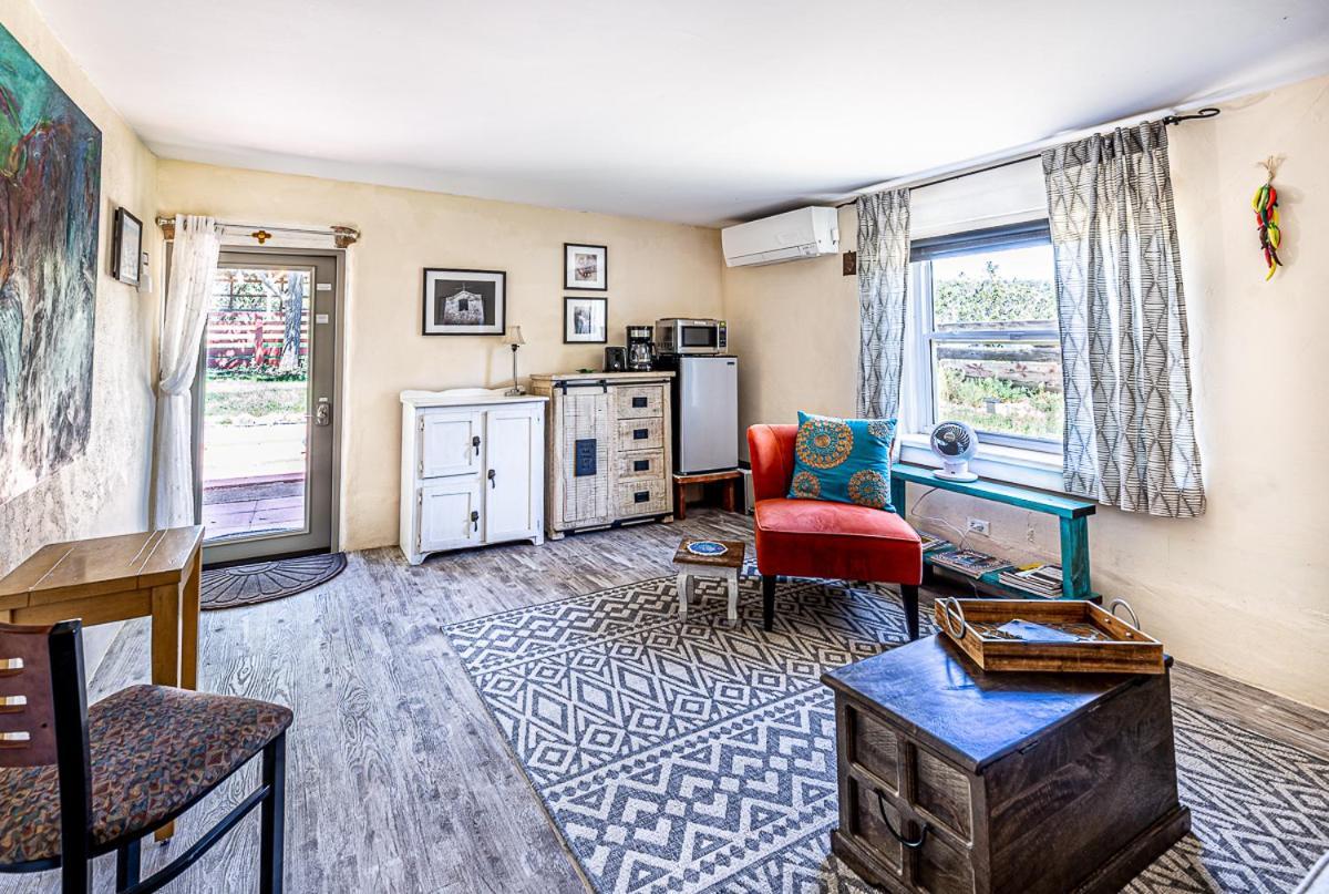 Pet Friendly Pinon Heaven Bed & Breakfast Canada de los Alamos Luaran gambar